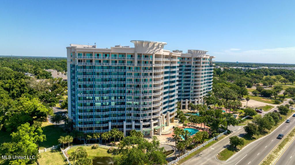 2228 Beach Drive, 1304, Gulfport, MS 39507