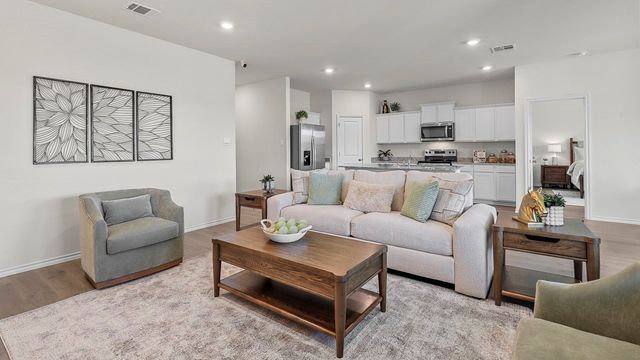 3302 Charleston Drive, Ennis, TX 75119