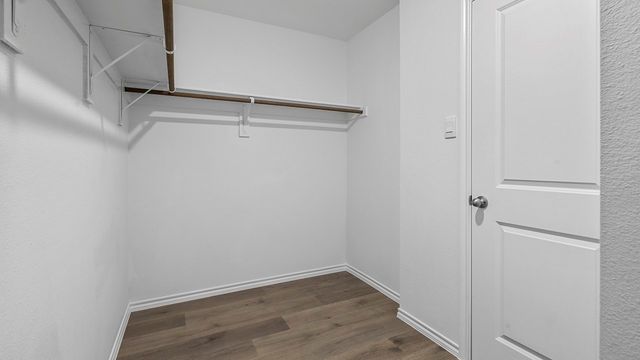 3302 Charleston Drive, Ennis, TX 75119