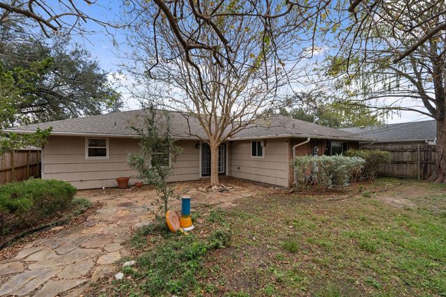 5307 Poinciana Drive, Houston, TX 77092