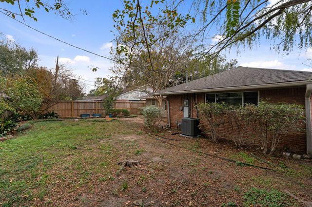 5307 Poinciana Drive, Houston, TX 77092