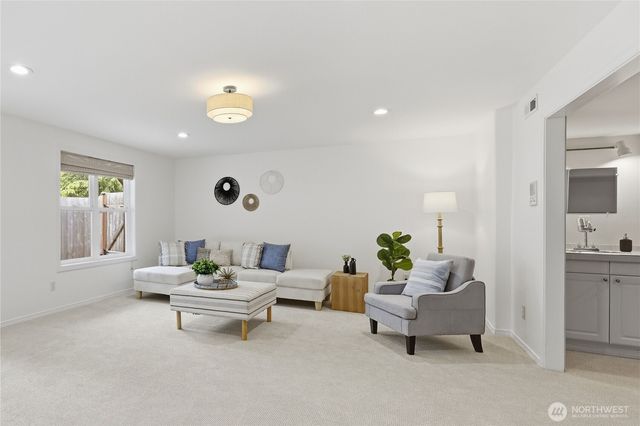 18575 Skog Court NE, Poulsbo, WA 98370
