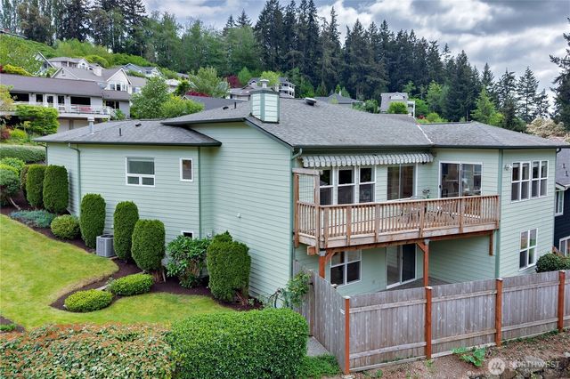 18575 Skog Court NE, Poulsbo, WA 98370