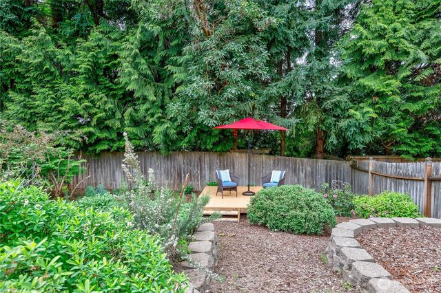 18575 Skog Court NE, Poulsbo, WA 98370