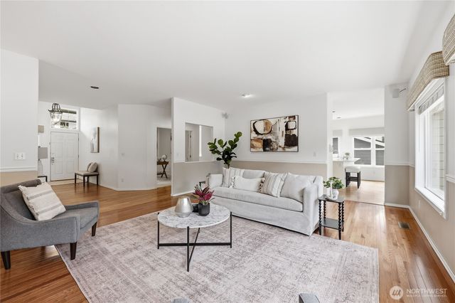 18575 Skog Court NE, Poulsbo, WA 98370