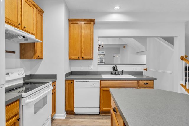 7717 Porter House Dr, Nashville, TN 37211