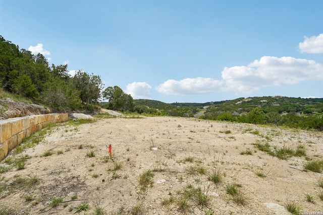 902 Saddlewood Blvd, Kerrville, TX 78028