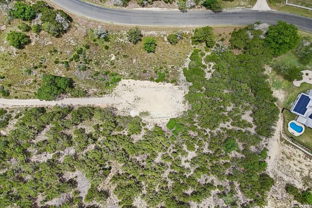 902 Saddlewood Blvd, Kerrville, TX 78028