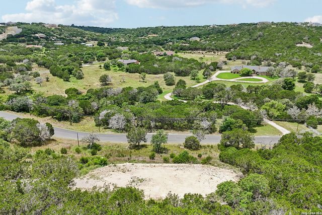 902 Saddlewood Blvd, Kerrville, TX 78028