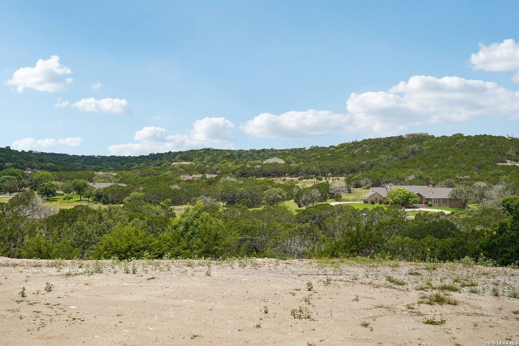 902 Saddlewood Blvd, Kerrville, TX 78028