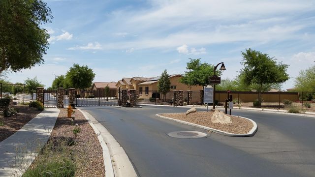 5627 W HUNTINGTON Drive, Laveen, AZ 85339