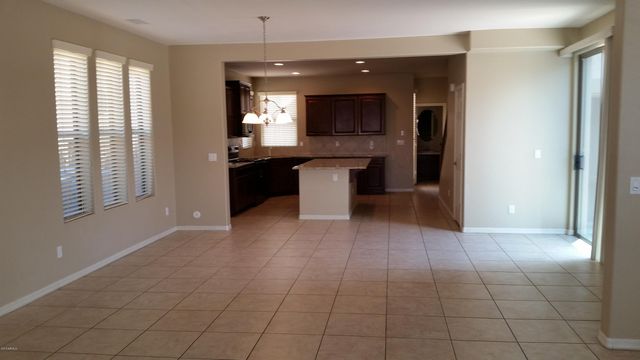 5627 W HUNTINGTON Drive, Laveen, AZ 85339