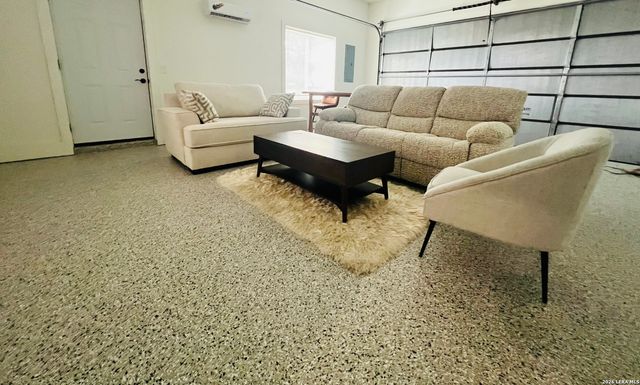 708 Taylor Dr, Horseshoe Bay, TX 78657