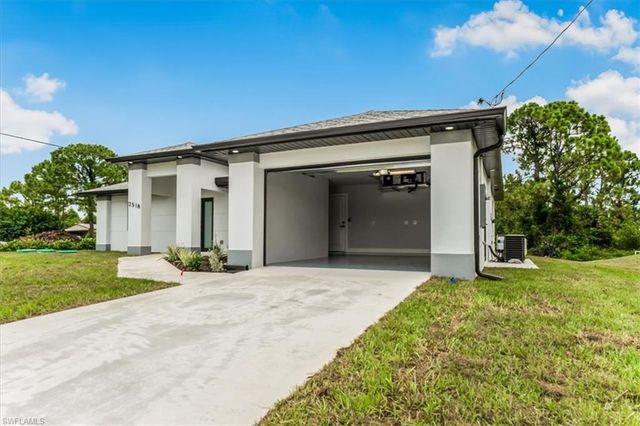 2904 30th ST SW, Lehigh Acres, FL 33976