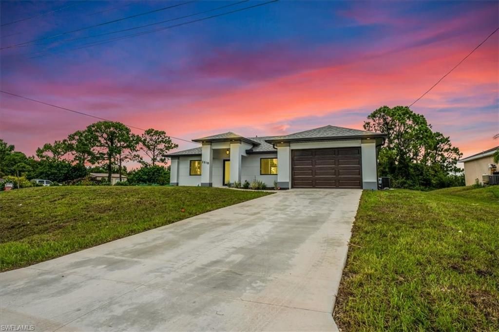 2904 30th ST SW, Lehigh Acres, FL 33976