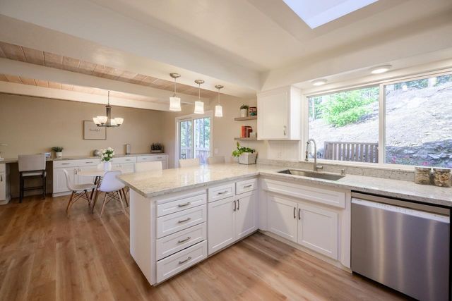 155 Rabbits Run Road, Santa Cruz, CA 95060