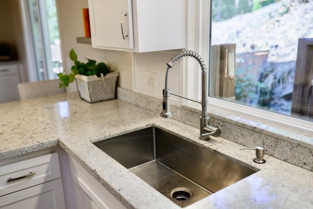 155 Rabbits Run Road, Santa Cruz, CA 95060