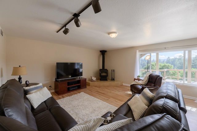 155 Rabbits Run Road, Santa Cruz, CA 95060