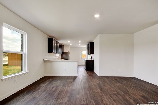 15331 Waterow View, Von Ormy, TX 78073