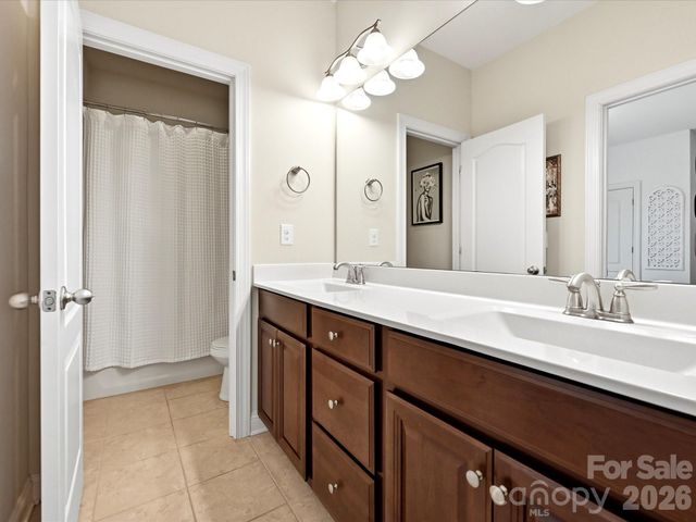 224 Kingsdown Avenue, Charlotte, NC 28270