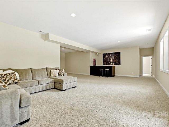 224 Kingsdown Avenue, Charlotte, NC 28270