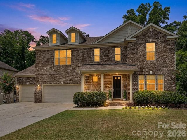 224 Kingsdown Avenue, Charlotte, NC 28270
