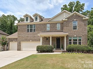224 Kingsdown Avenue, Charlotte, NC 28270