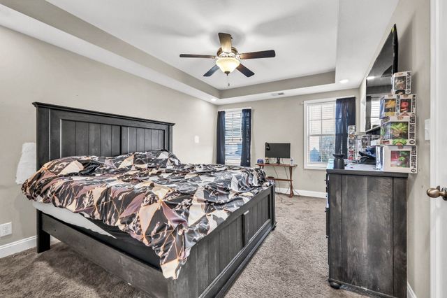 1124 Old Charlotte Trce, Clarksville, TN 37040