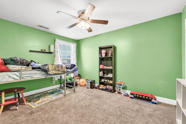 1124 Old Charlotte Trce, Clarksville, TN 37040