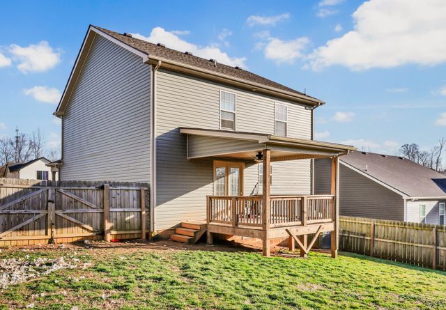 1124 Old Charlotte Trce, Clarksville, TN 37040