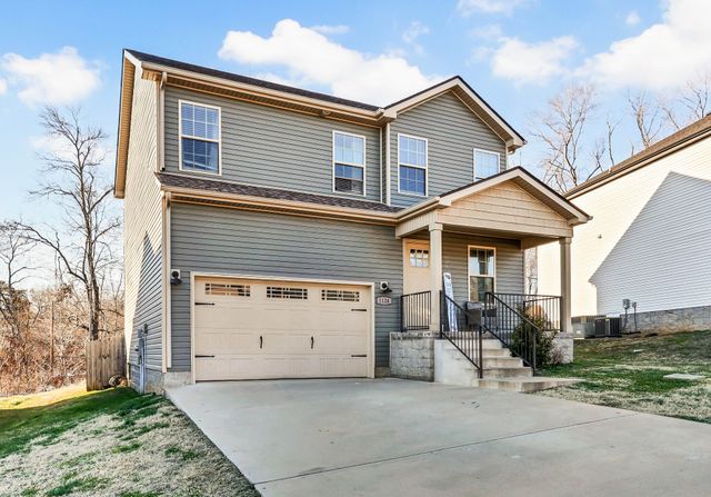 1124 Old Charlotte Trce, Clarksville, TN 37040