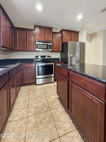 2580 Snapdragon Drive NW, Palm Bay, FL 32907
