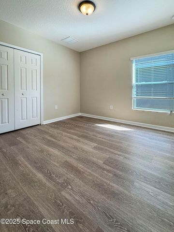2580 Snapdragon Drive NW, Palm Bay, FL 32907