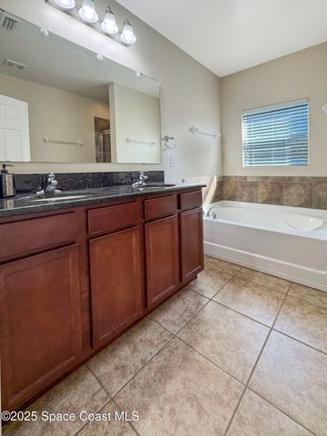2580 Snapdragon Drive NW, Palm Bay, FL 32907