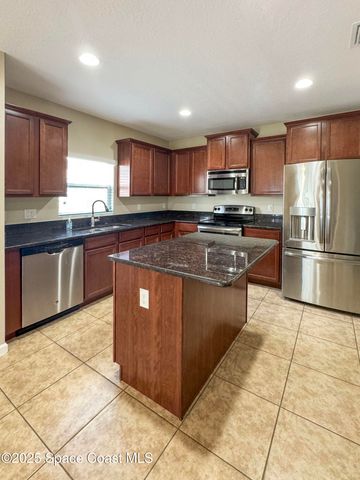 2580 Snapdragon Drive NW, Palm Bay, FL 32907