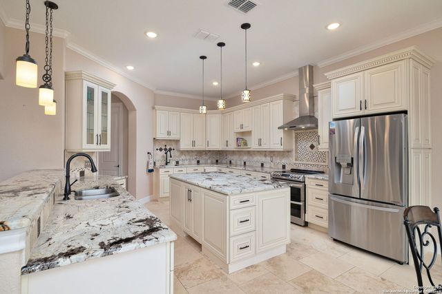 157 Paradise Hls, New Braunfels, TX 78132