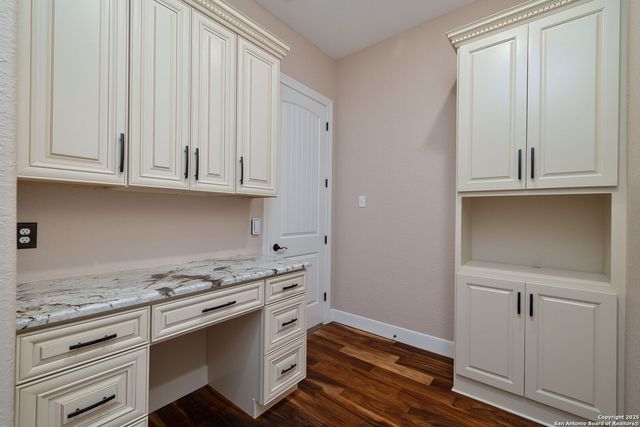 157 Paradise Hls, New Braunfels, TX 78132