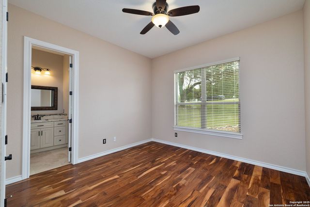 157 Paradise Hls, New Braunfels, TX 78132