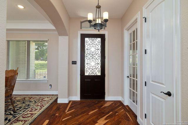 157 Paradise Hls, New Braunfels, TX 78132