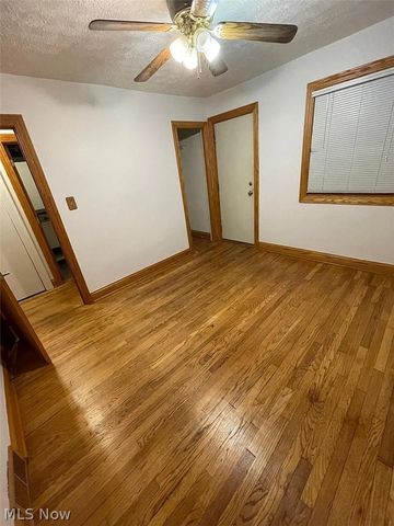 10612 Clifton Boulevard, Cleveland, OH 44102
