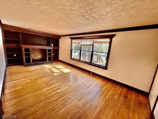 10612 Clifton Boulevard, Cleveland, OH 44102