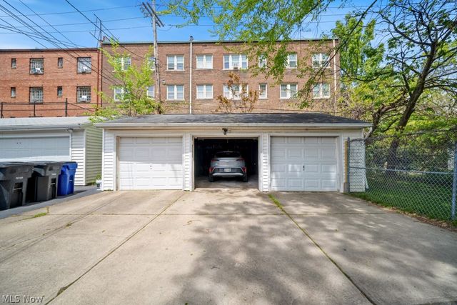 10612 Clifton Boulevard, Cleveland, OH 44102