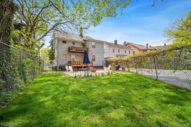 10612 Clifton Boulevard, Cleveland, OH 44102