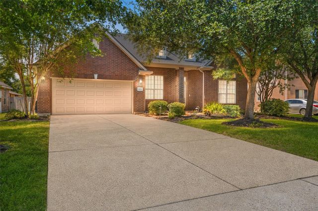 24923 Pikecrest Drive, Spring, TX 77389