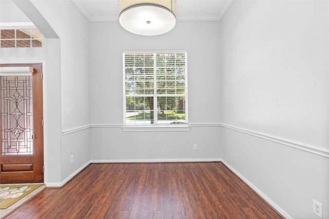 24923 Pikecrest Drive, Spring, TX 77389