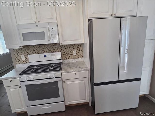 8125 Timken Avenue, Warren, MI 48089
