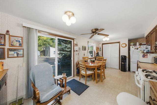 34112 N Barron Boulevard, Grayslake, IL 60030