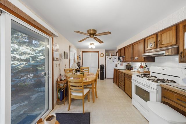 34112 N Barron Boulevard, Grayslake, IL 60030