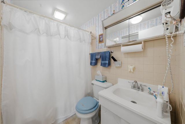 34112 N Barron Boulevard, Grayslake, IL 60030