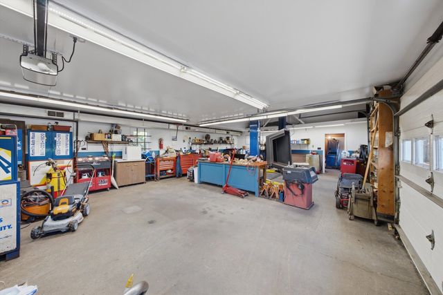 34112 N Barron Boulevard, Grayslake, IL 60030